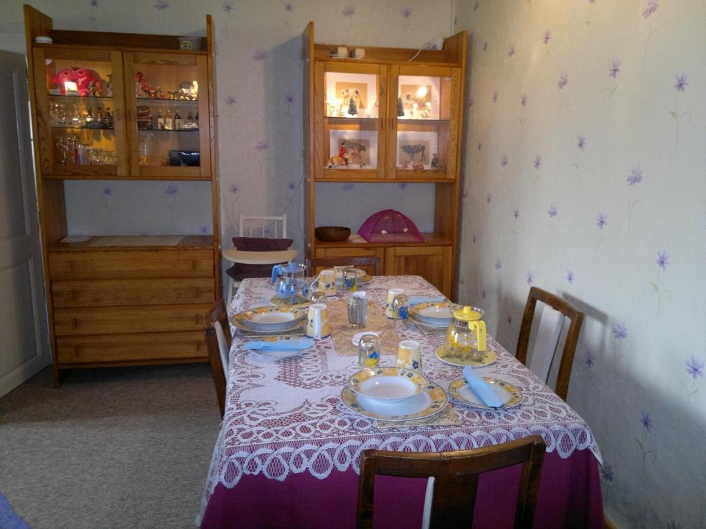 La Maison Jaune Bed & Breakfast Bouresse Exterior photo